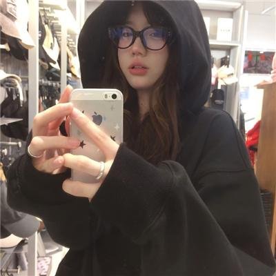 吞噬太阳的女子